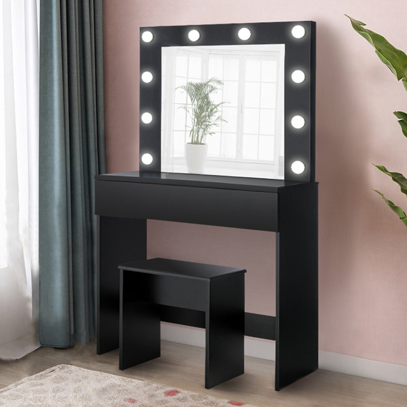 Aabidammar Vanity, Black