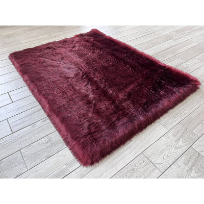 Mar Vista Faux Sheepskin Indoor Rug