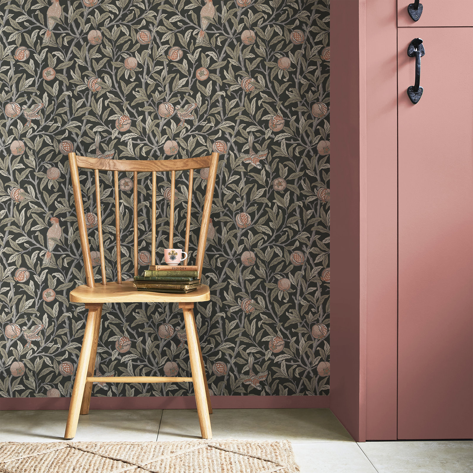 Nilda Floral Wallpaper, Charcoal