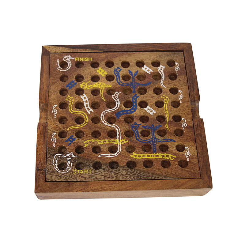 Jeu de serpents et échelles fait à la main