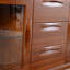 Buffet en bois massif sur pied