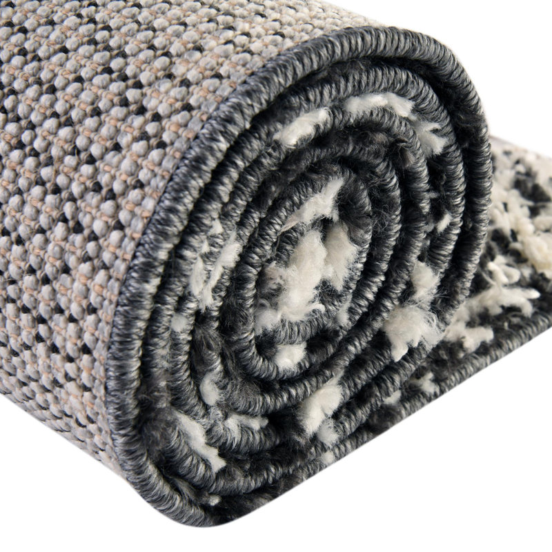 Addysin Ombre Indoor Rug, Round 5'3"