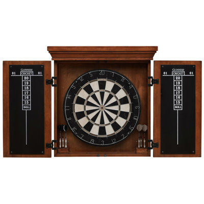 Armoire et jeu de fléchettes Guinness