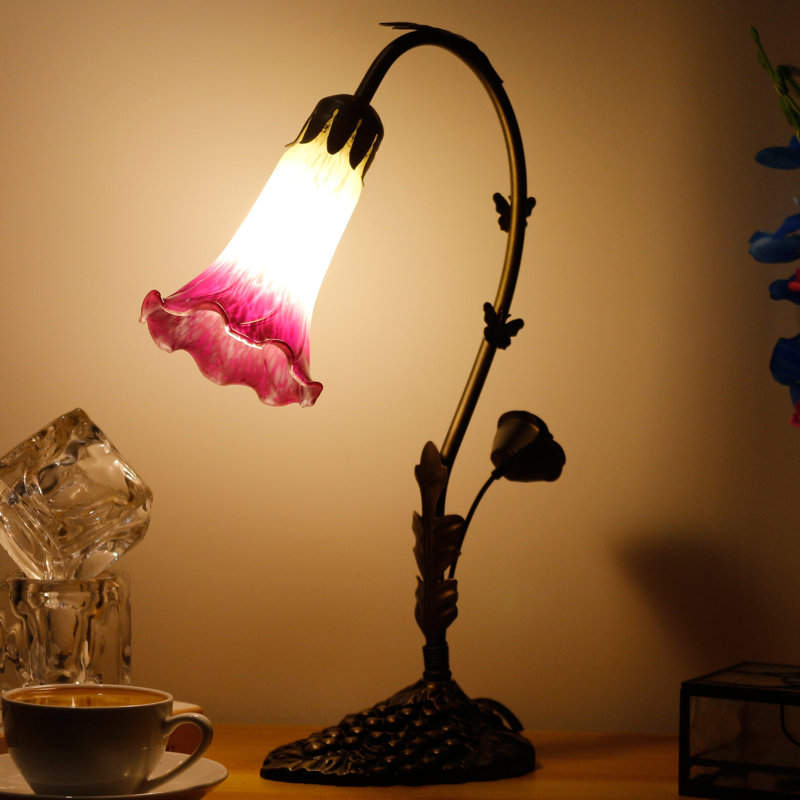 Ambania Metal Desk Lamp, Pink