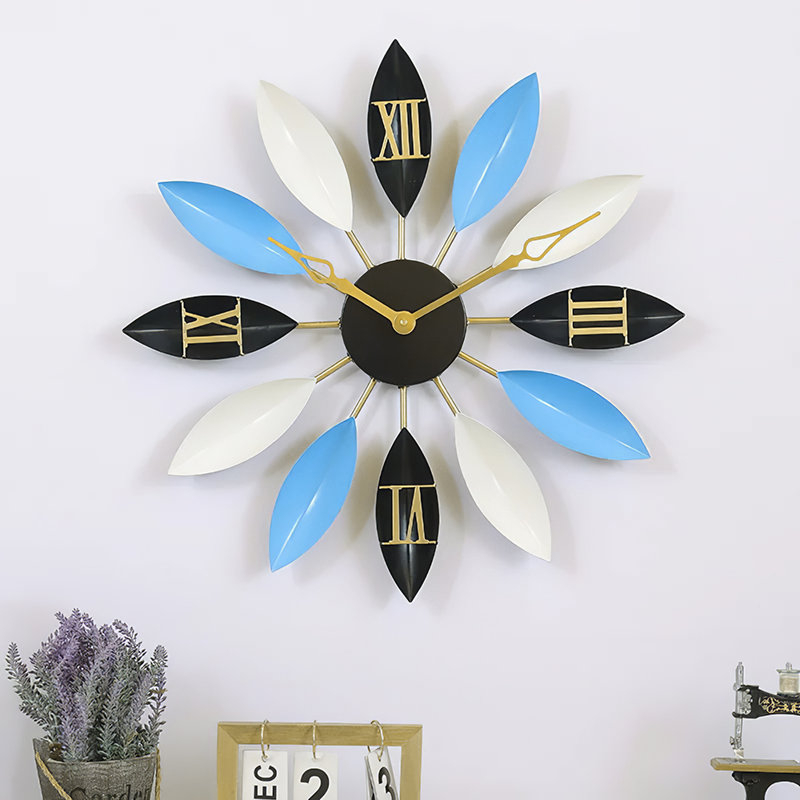 Leaf-Shaped Novelty Large Silent Metal Wall Clock