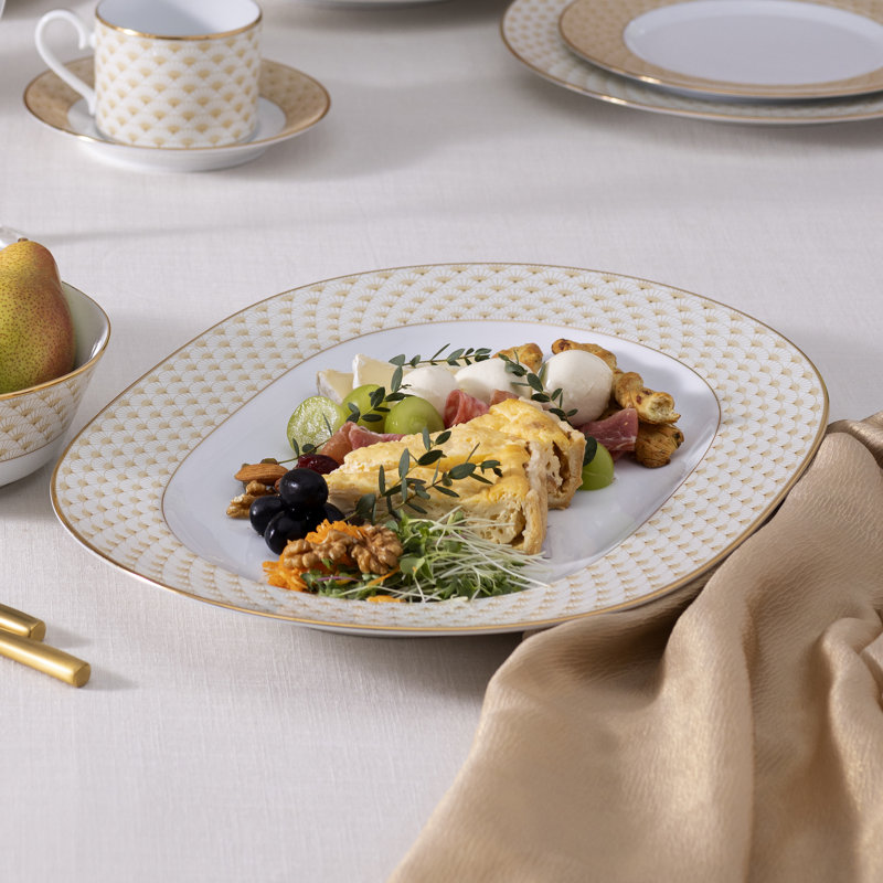 Plateau ovale en or 16 po Noritake Trocadero, Beige, L 16 po x L 12 po x H 1,5 po
