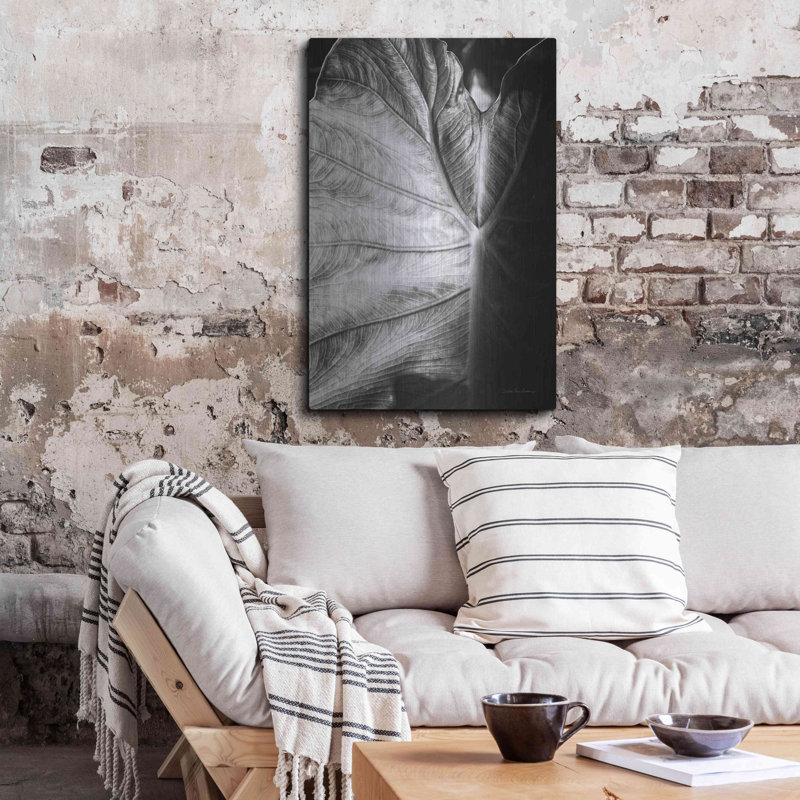 «Elephant Ear I» par Debra Van Swearingen, H 36 po x l 24 po