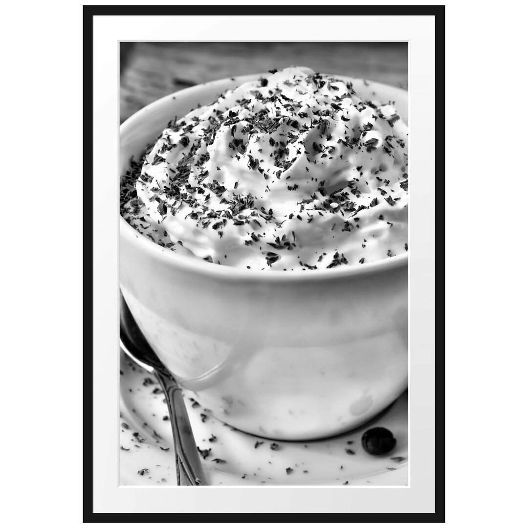 Gerahmtes Poster Frischer Kaffee mit Schokostreusel