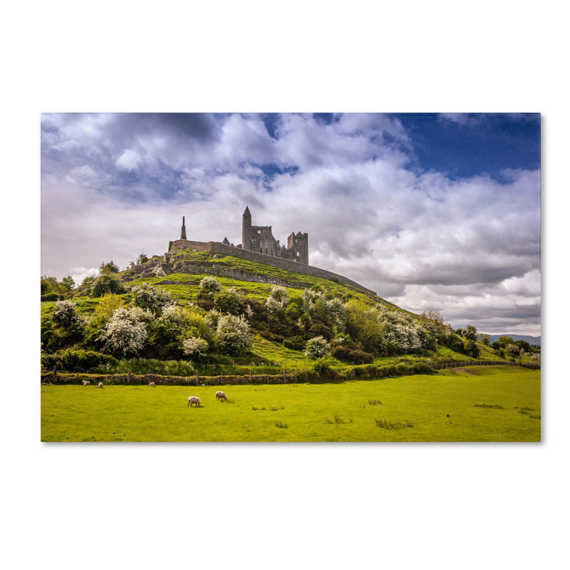 «Rock Of Cashel Ireland» par Pierre LecLerc - reproduction de photo sur toile, H 30 po x l 47 po x P 2 po