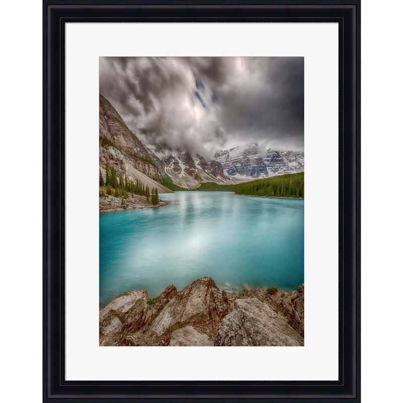 Moraine Lake, Banff National Park, Canada par Jonathan Tucker - impression encadrée