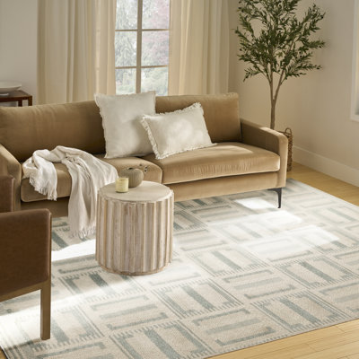 Alisah Geometric Machine Made Area Rug