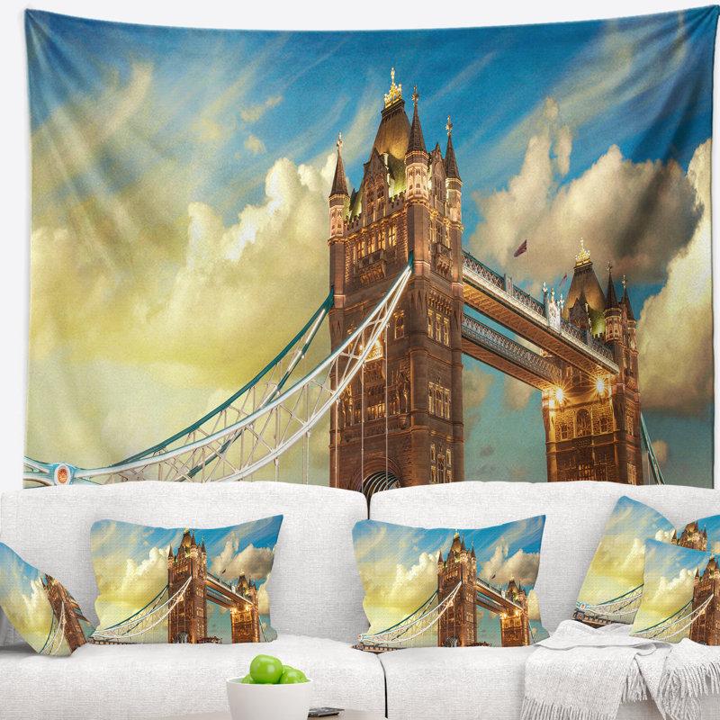 Polyester Tapestry, H 78 po x l 92 po