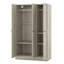 Armoire élégante et fonctionnelle à 3 portes avec tablettes, idéale pour le rangement et l'organisation de la chambre à coucher