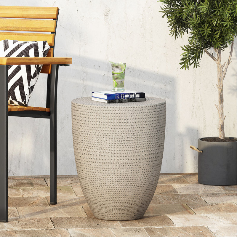 Table d'appoint d'extérieur en béton léger