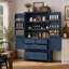 Armoire de cuisine haute et autoportante avec étagères réglables, tiroirs et portes de style Shaker pour un rangement efficace et un style rustique