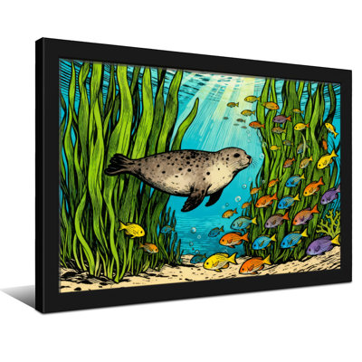Phoque animal nageant parmi des algues et des poissons