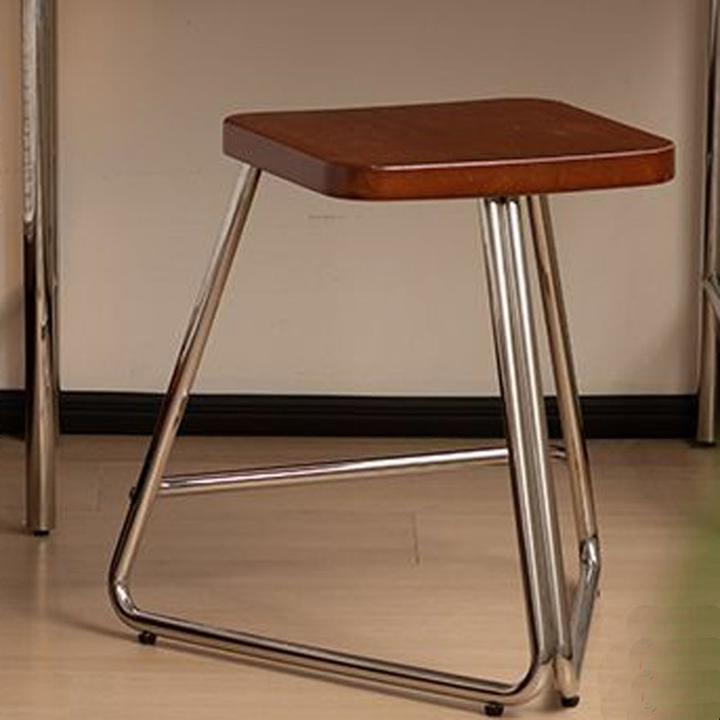 Commode rétro en bois massif