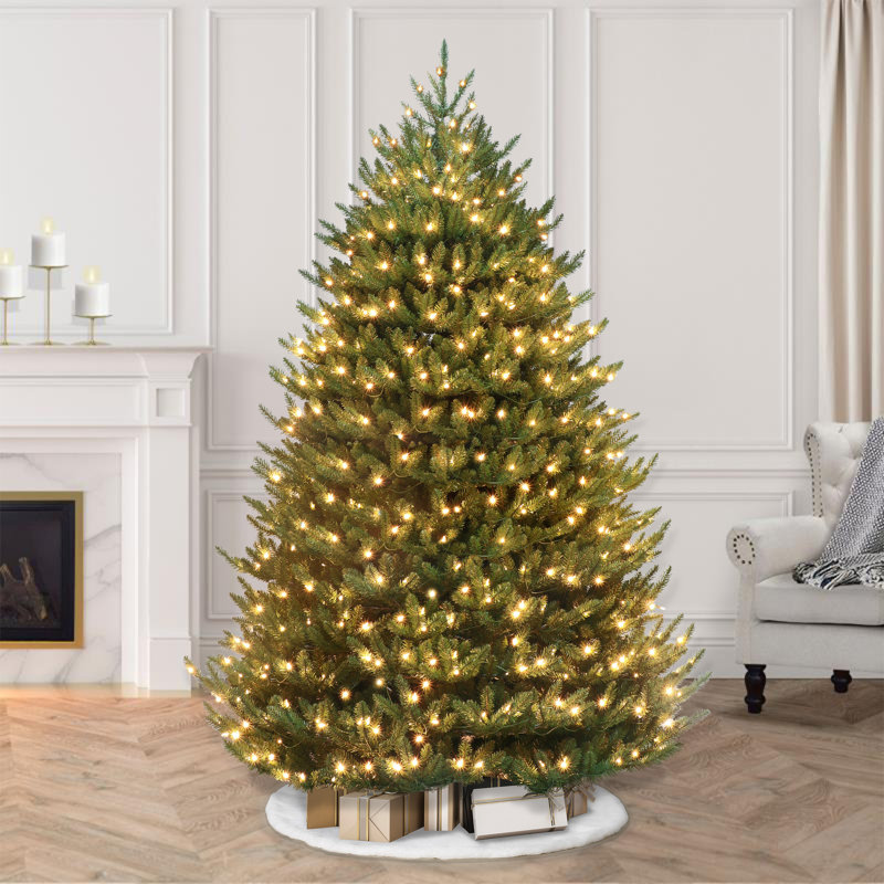 Sapin de Noël artificiel vert avec lumières claires/blanches Canadian, H 7,5 pi