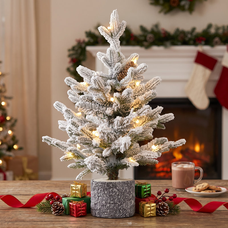 Sapin de Noël artificiel de table de 60 cm (2 pi) préilluminé, floqué, en pot, avec 30 lumières DEL blanc chaud, 189 pointes mixtes en PE/PVC et 3 pommes de pin