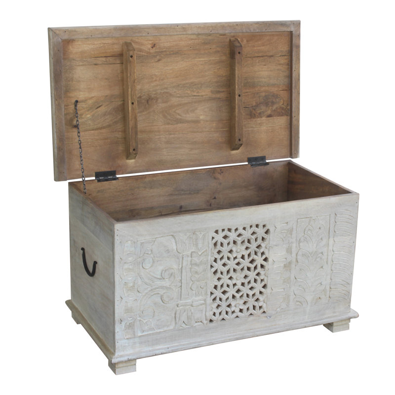 Mtmere Accent Trunk