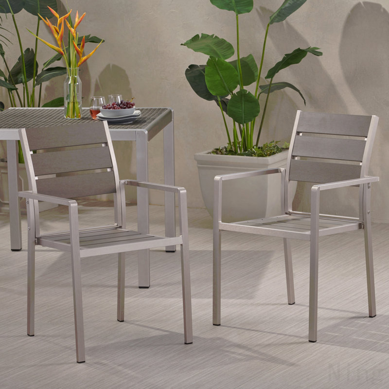 Chaise de salle à manger d'extérieur moderne en aluminium avec siège en faux bois (ensemble de 2), gris et argent