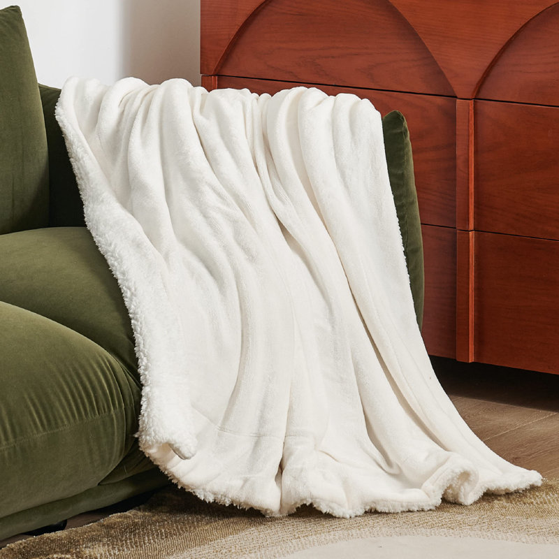Bedsure Soft Sherpa Fleece Throw Blanket, 270cm x 270cm, Cream