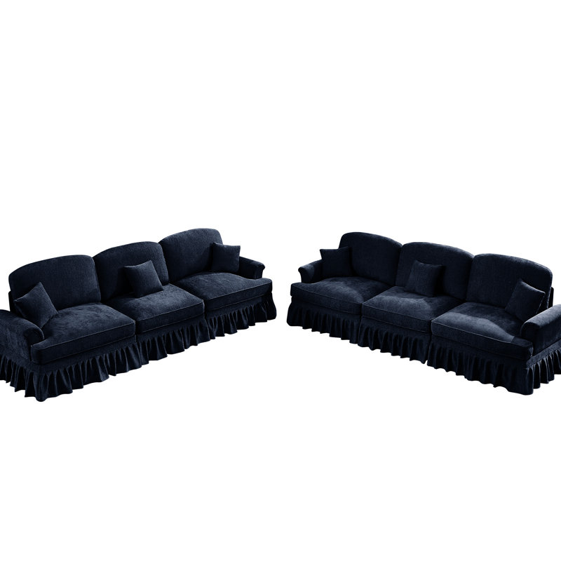 Canapé-lit bleu à 3 places avec chenille filetée argentée, dossier rembourré de forme incurvée, accoudoirs évasés, jupes de plis à volants amovibles et pieds fuselés, différents agencements en forme de pétale, doux