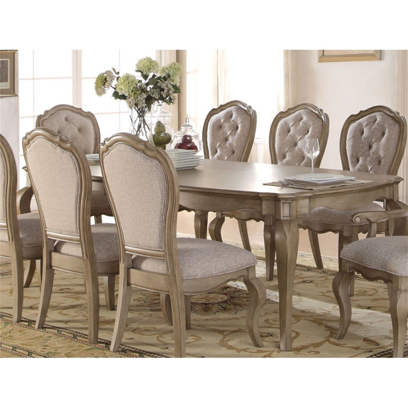 Table de salle à manger Chelmsford en taupe antique 66050