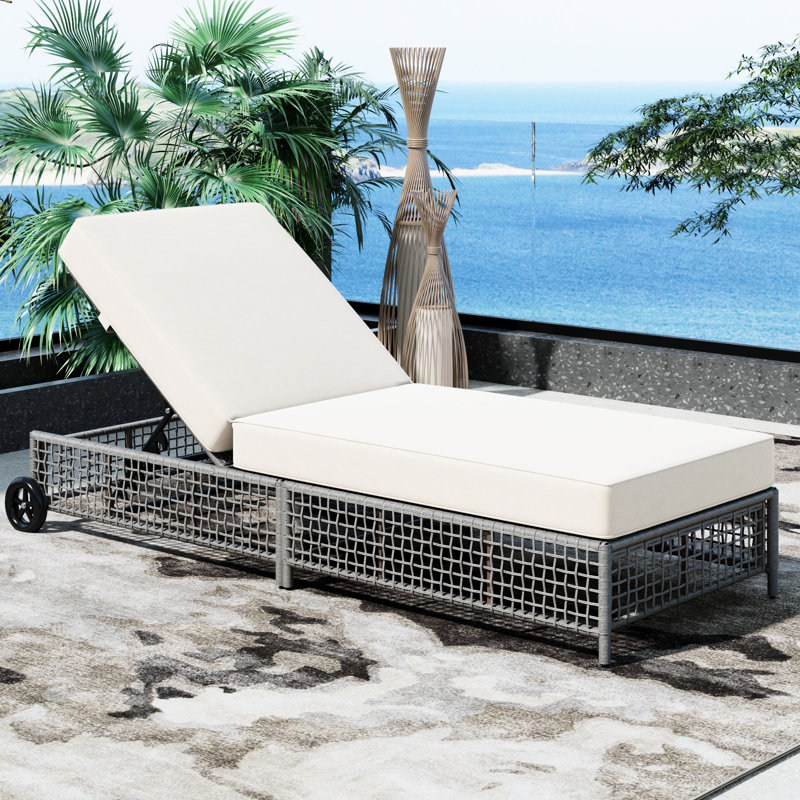 Chaise longue de piscine près de la piscine, avec 5 coussins et roues pour la cour, le jardin (gris et beige, chaise de patio