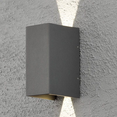 Modern Cremona 2 Adjustable LED Wall Light - IP54, 3000K Warm White, 600lm