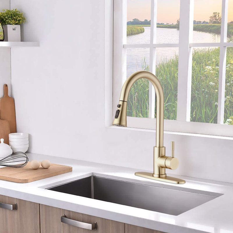SOUEEUM Pull Down Kitchen Faucet, Brushed Gold