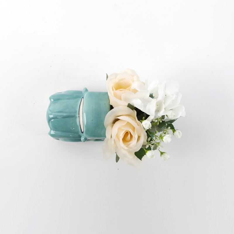 Rose Arrangement in Planter