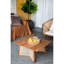 Table basse et table de salon en bois massif de style classique. Dimensions : 70 x 70 x 35 cm.