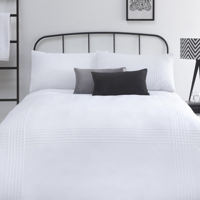 Alongi Polyester Solid Colour Duvet Cover Set with Pillowcases