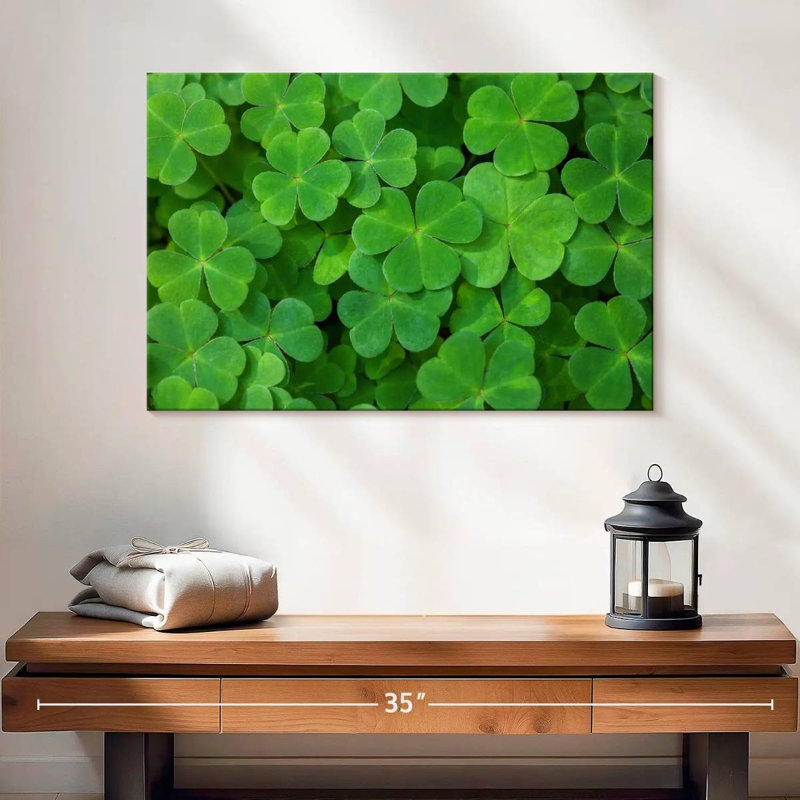 Harnek Green Shamrock Cluster, 16" H x 24" W