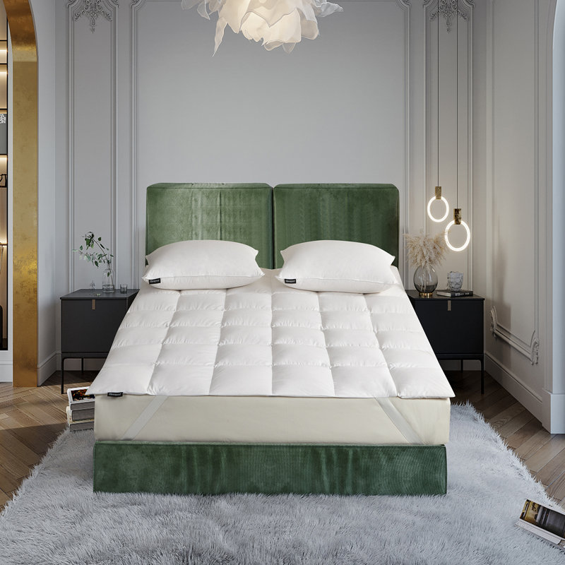 Beautyrest Tencel/Cotton Blend Breathable White Down Mattress Topper, Queen