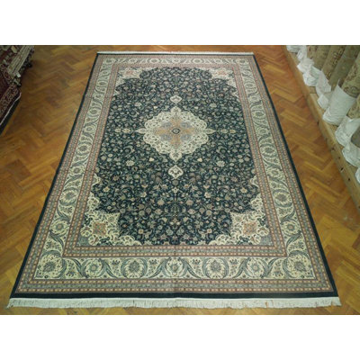 Hand Knotted Wool Oriental Rug