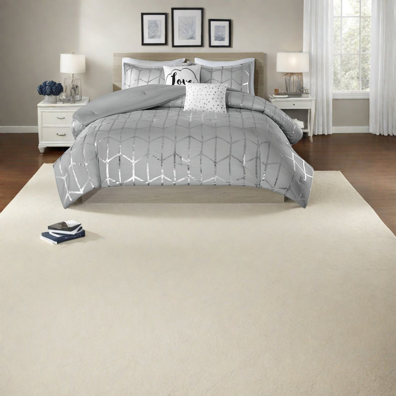Contemporary Grey Metallic Bedding Sets, Soft Microfiber Comfort, Perfect For Modern Homes