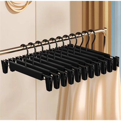 Oladis Plastic Non-Slip Clothes Hanger