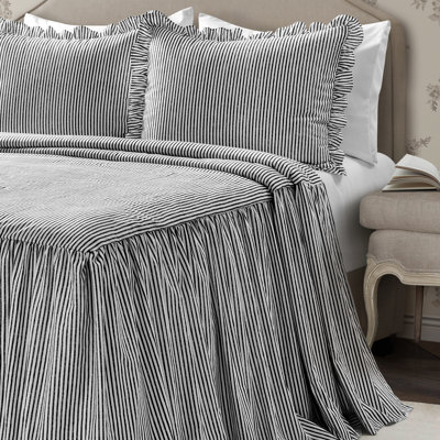 Reyna Microfiber Reversible 3 Piece Bedspread Set
