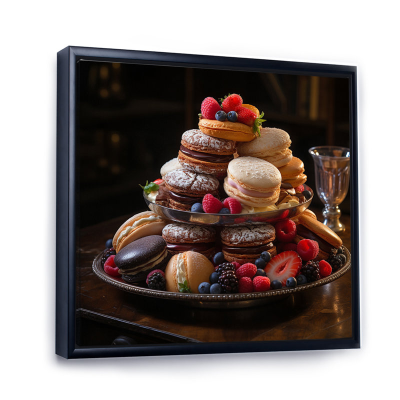 Sweet Pastries IV sur impression sur toile, H 24 po x l 24 po x P 1 po, Cadre flottant noir