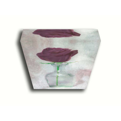 Rose noire dans un vase en verre par Hal Halli. Estampe numérique, taille de l'image - 40 x 60
