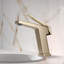 Robinet de salle de bain à un trou-88365731