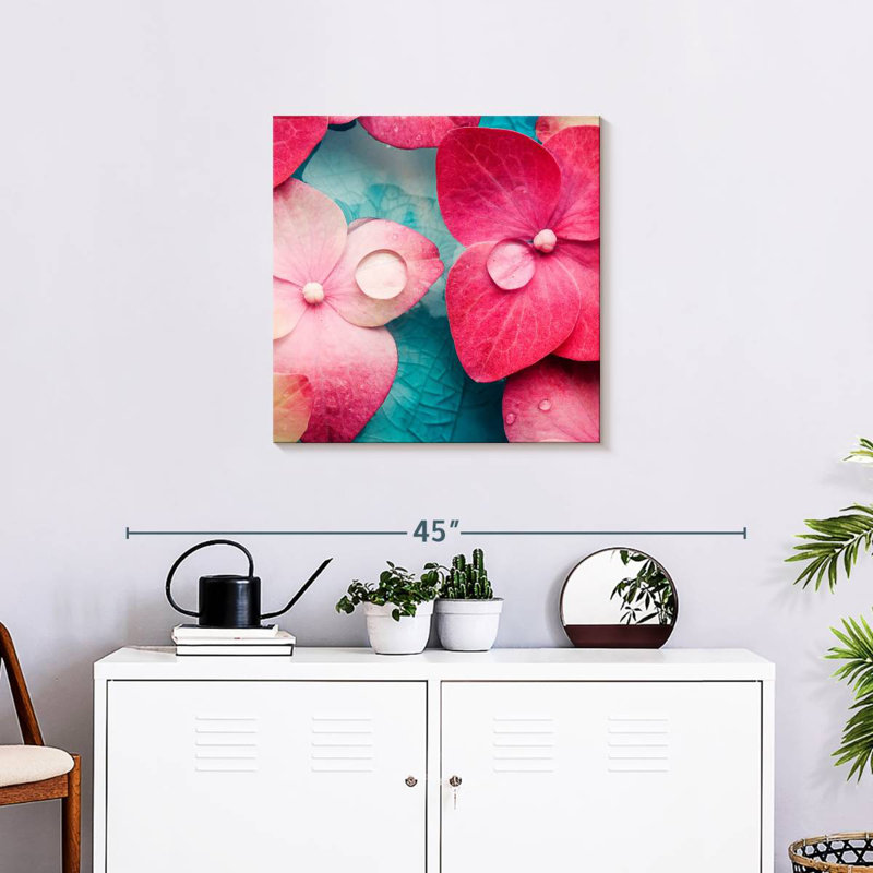 Harnek Pink Flowers