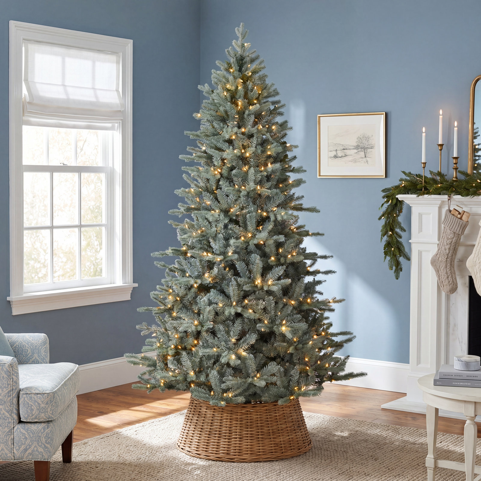Blue 7.5' Pre-Lit Spruce Tree