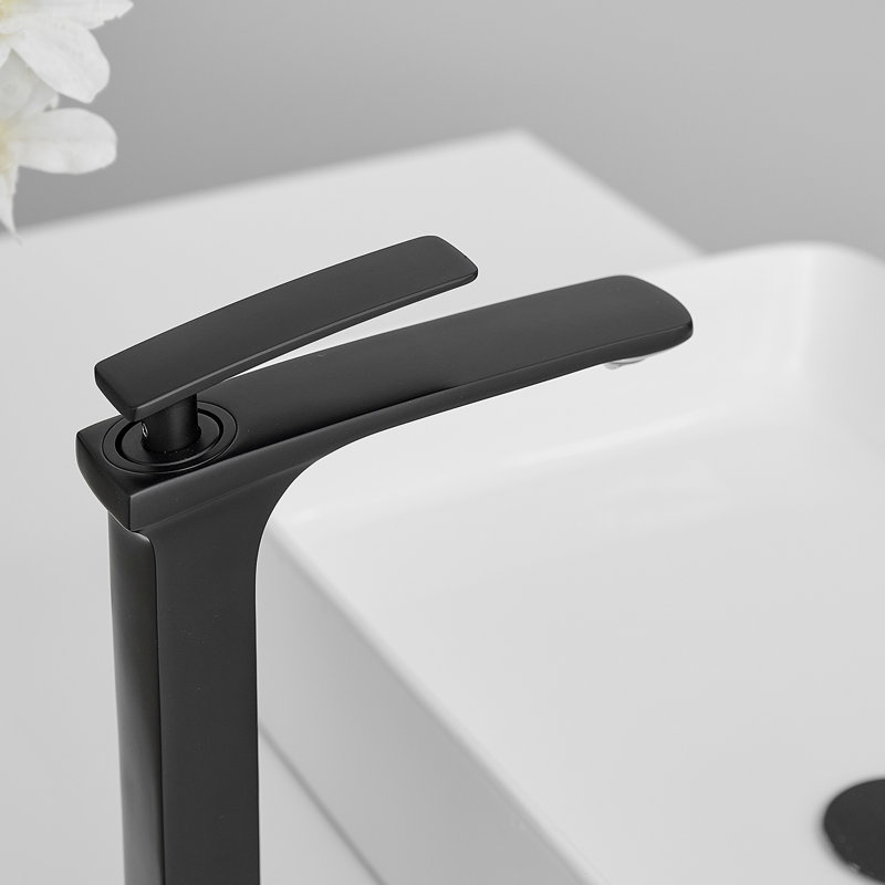 Single-handle Bathroom Faucet with Drain Assembly, Matte Black