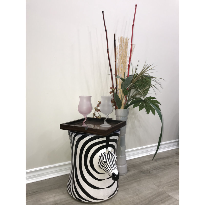 Tabouret décoratif en métal Harmond