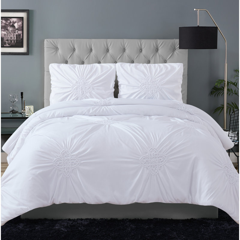 Christian Siriano NY Georgia Rouched Comforter Set – Elegant Texture & Timeless Style, White, King Comforter + 2 King Shams