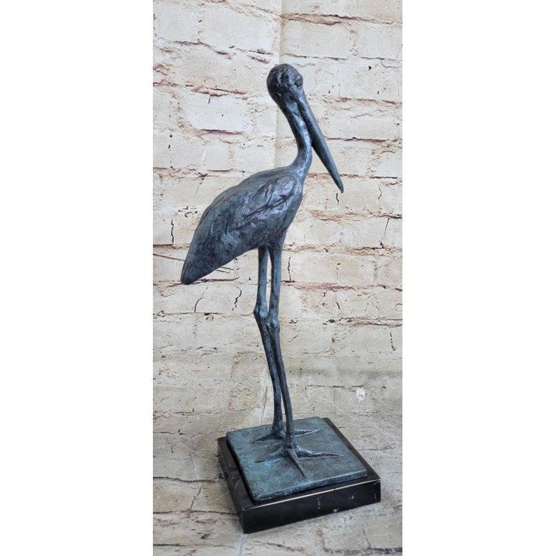 Soupir avec figurines et sculptures