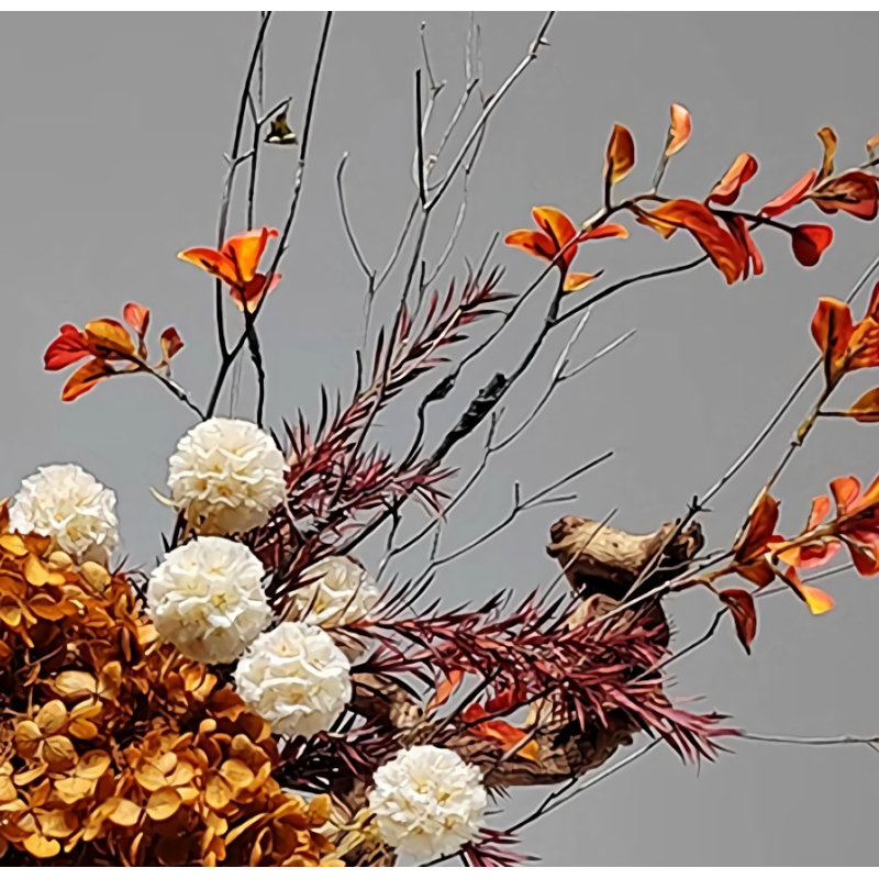 Décoration de fleur simulée